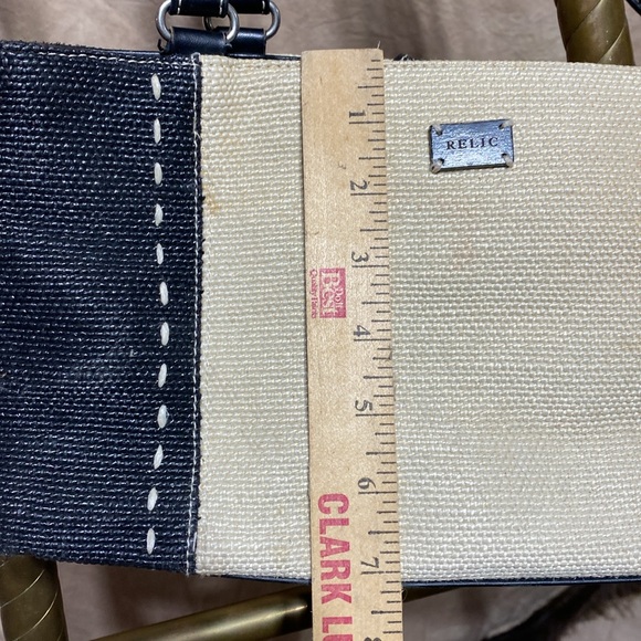 Relic Purse - Picture 5 of 7